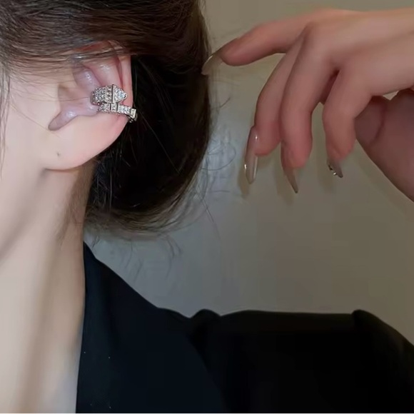 Luxury Serpenti Snake Bone CZ Ear Cuff - Right Ear - Picture 4 of 8